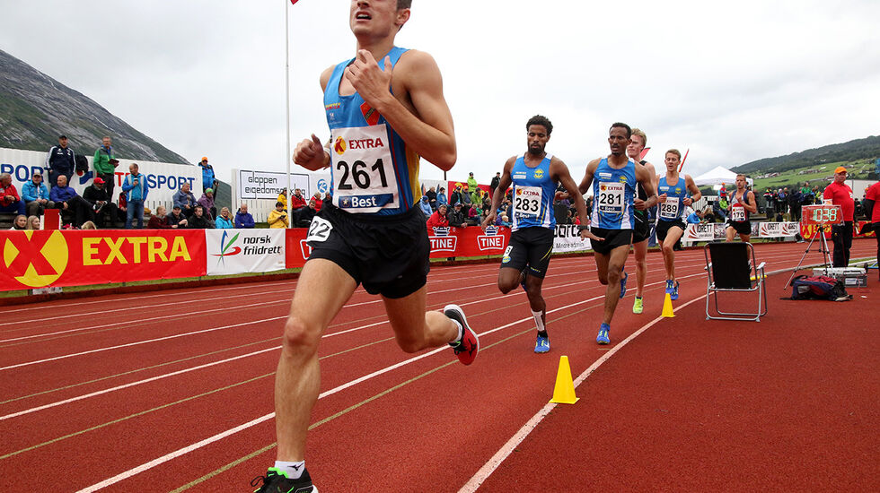 Ørjan Kjeldsli inviterer, sammen med Alexander Kirkeberg og Thomas Fremo, til en virtuell løpskonkurranse som består av fem etapper i flere byer i Norge. (Foto: Arne Dag Myking)