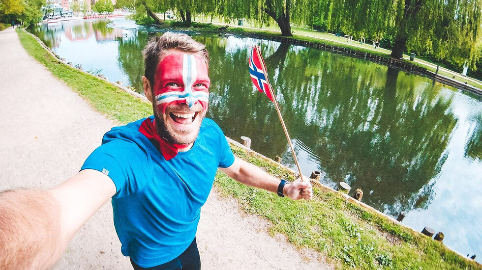 Med stor entusiasme løp triatleten Lars Ivar Henriksen sin Jordbærmil i vakre omgivelser i Danmark. (Foto: privat) 