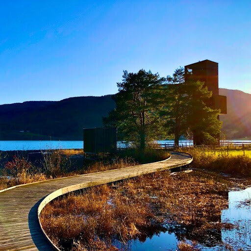 Sjøormtårnet i oktobersol. Foto F.A.Bystrøm Sjøormtårnet i oktobersol. Foto F.A.Bystrøm