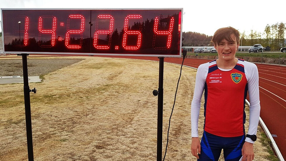 Pers med 40 sekunder lar seg gjøre, og ikke minst når en allerede er på et høyt nivå og gjør hele løpet alene. Magnus Tuv Myhre har all grunn til å være fornøyd. (Foto: Brandbu IF)