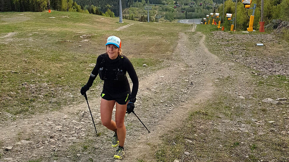 Alle som har løpt Oslos Bratteste, vet at Wyllerløypa er brattere enn det det ser ut som på dette bildet. Men Elisabeth Borgersen gav seg ikke før hun hadde klatra opp og ned nesten 30 ganger. (Foto: privat)