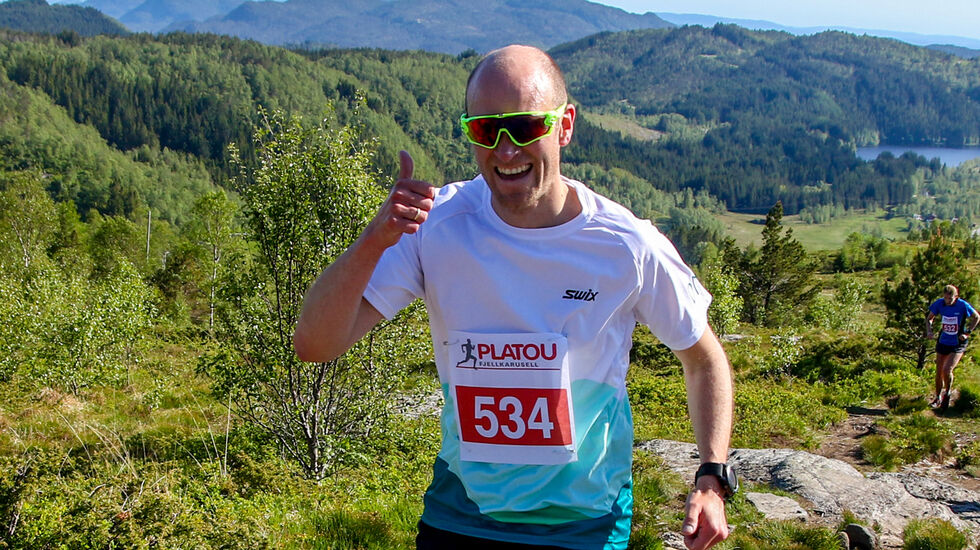 Kristoffer Gytre kan glede seg over det sommerlige været og at han kan løpe fjelløp igjen. (Alle foto: Arne Dag Myking)