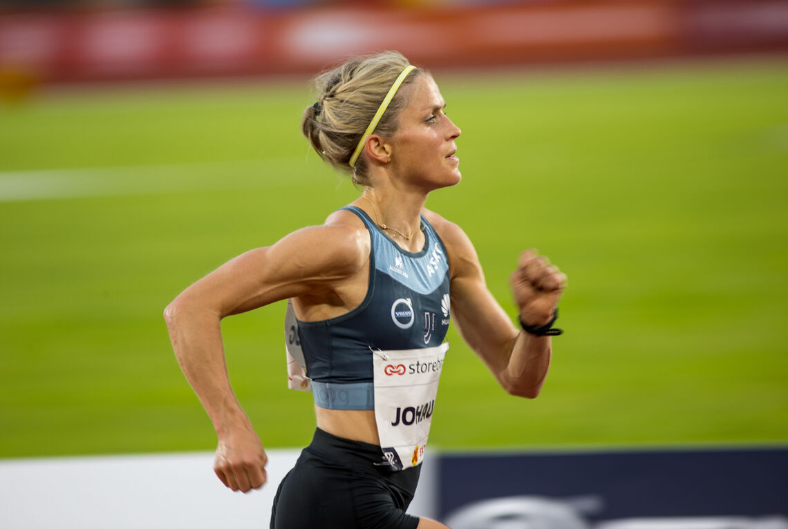 Therese Johaug har løpt veldig fort på 10000 m, og med stayeregenskapene hennes er det all grunn til å tro at det vil gå fort unna også på halvmaraton. (Foto: Sylvain Cavatz) 