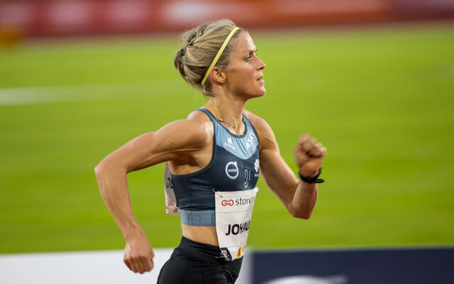 Therese Johaug har løpt veldig fort på 10000 m, og med stayeregenskapene hennes er det all grunn til å tro at det vil gå fort unna også på halvmaraton. (Foto: Sylvain Cavatz)