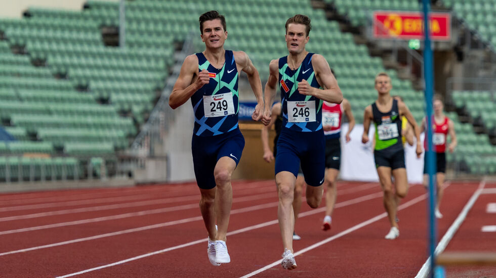 Både Jakob og Filip Ingebrigtsen kom seg ned på 1.46-tallet på 800 m på Bislett i kveld. (Foto: Samuel Hafsahl)