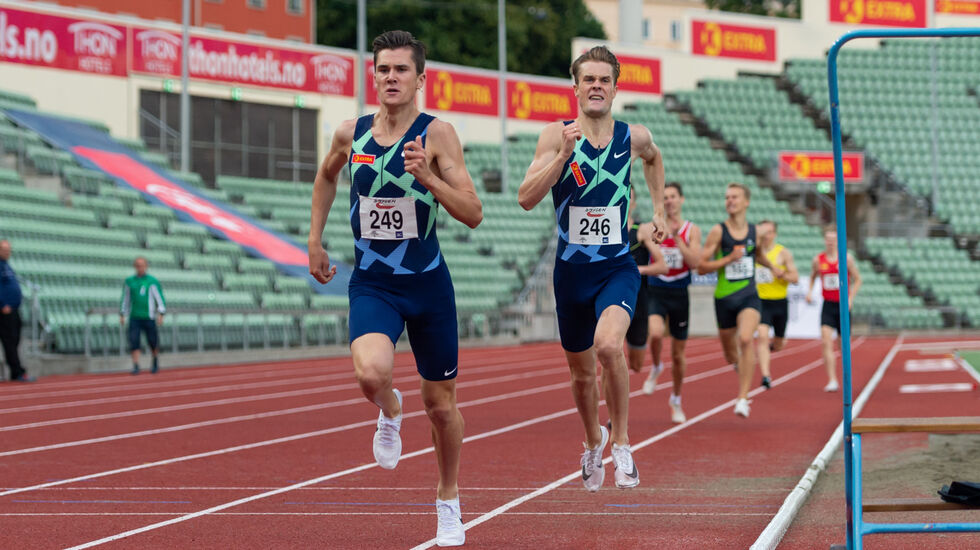 Jakob Ingebrigtsen (til venstre) sesongåpner innendørs på torsdag, mens Filip har valgt å stå over. (Foto: Samuel Hafsahl)