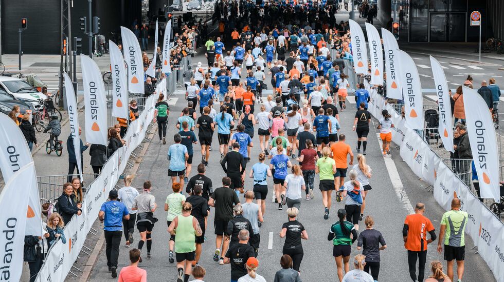 Det blir ingen strøm av løpere gjennom Københavns gater 13. september i år, slik som på dette bildet fra 2019. (Foto: CPH Half, Lasse Olsson)