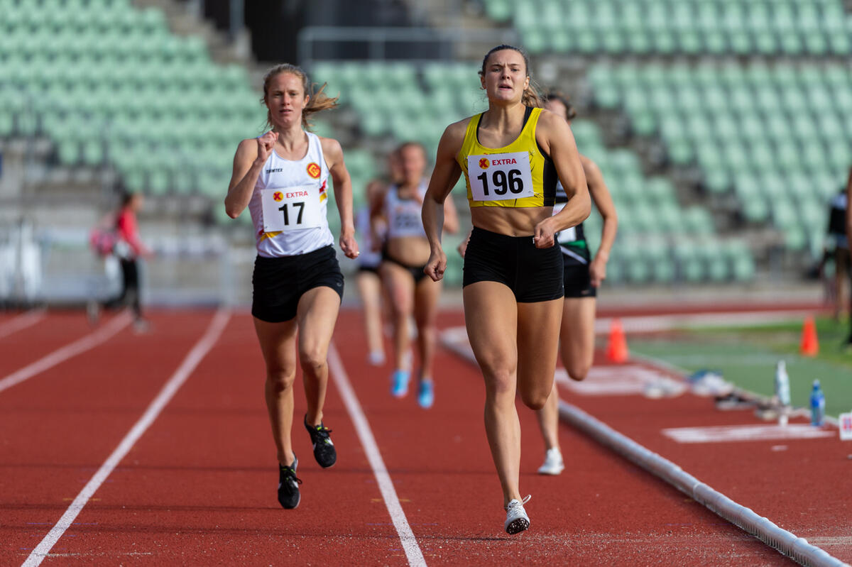 KS_HeatA_800m_målgang_DSC7916