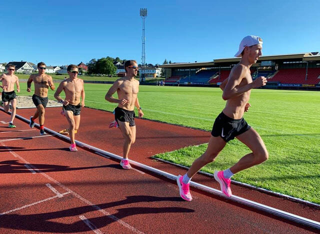 Kristian Tjørnhom tok på seg drajobben og var også førstemann i mål. (Foto: Finn Kollstad)