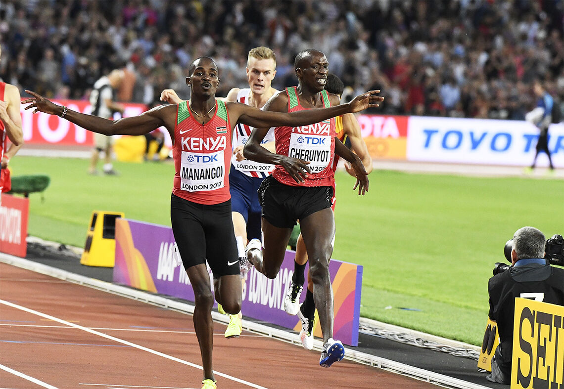 Her ser vi Elijah Manangoi løpe inn til VM-gull på 1500 meteren i London, foran Timothy Cheruiyot og Filip Ingebrigtsen. (Foto: Bjørn Johannessen)