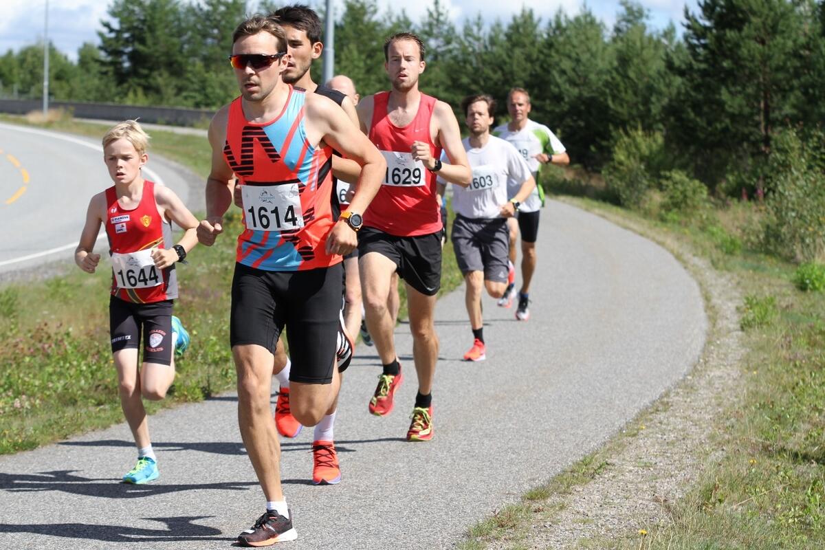 IMG_8124_1614_Mathias_Lerhoyer_1614_Joel_brøt-ikke-pers (1280x853)