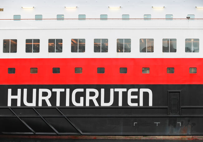 Hurtigruten - bilde av logo på skipsside
