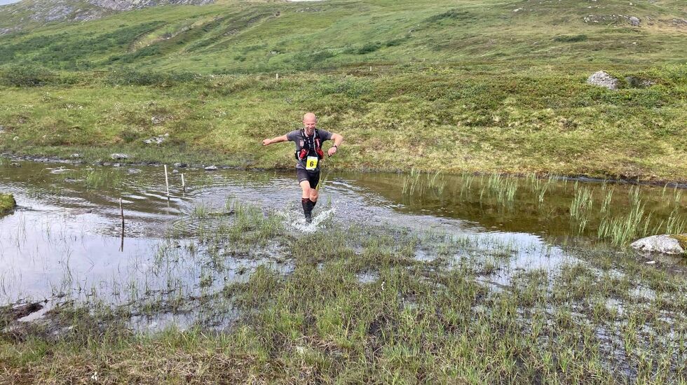 Helge Reinholt fullførte den lengste løypa i Meråker Mountain Challenge 1. august, der han også tok bildeserien ovenfor. Man får jo lyst til å løpe i Meråkerfjella når man ser slike bilder. (Foto: William McDonald)