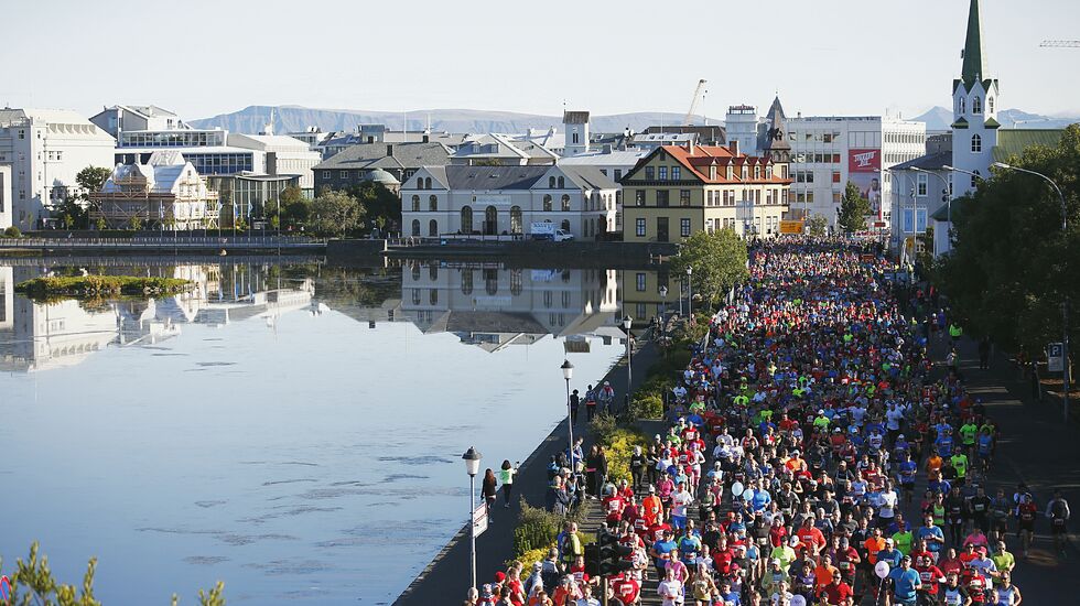 Reykjavik Marathon har utviklet seg til å bli et stort arrangement, og et populært reisemål også for mange nordmenn. (Arrangørfoto)