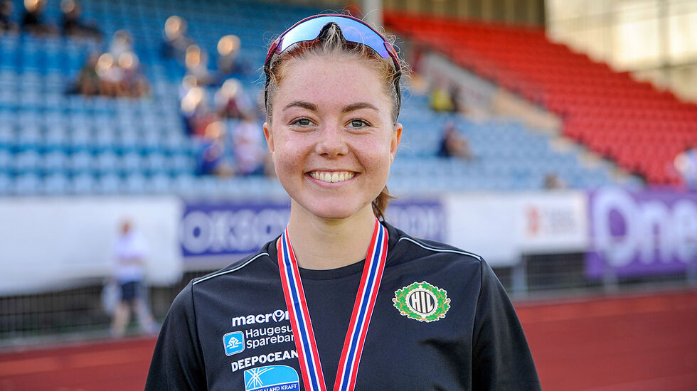 Vilde Våge Henriksen kan glede seg over at hun nå kan kalle seg juniornorgesmester. (Alle foto: Arne Dag Myking)