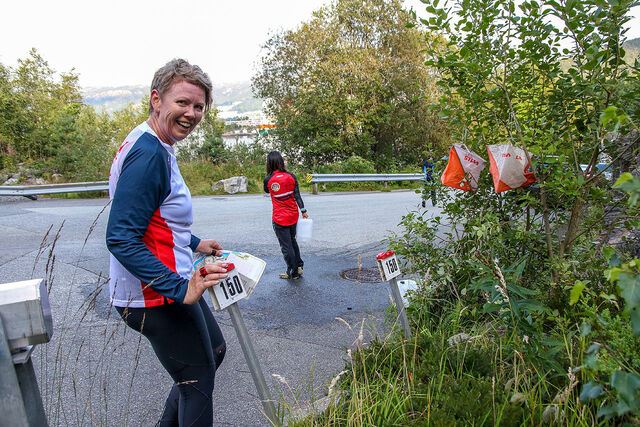 Liv Wendelbo Ormberg kan stemple inn i mål som lykkelig vinner av klasse D40B. (Alle foto: Arne Dag Myking)