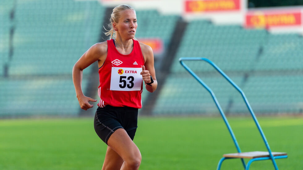 Sara Aarsvoll Svarstad satte personlig rekord under søndagens 3000 meter hinder i lag-EM i Polen. (Foto: Samuel Hafsahl).