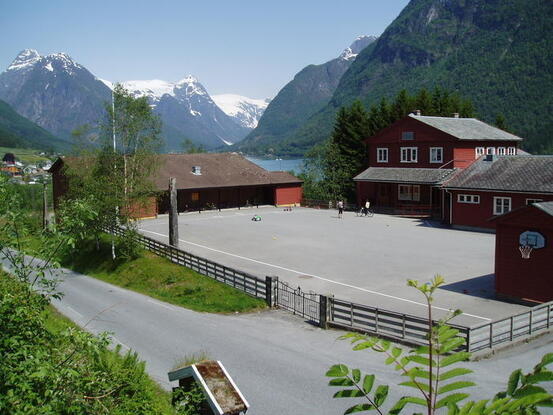 Fjærland oppvekstsenter