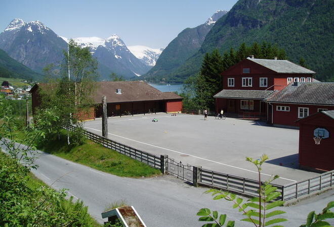 Fjærland oppvekstsenter