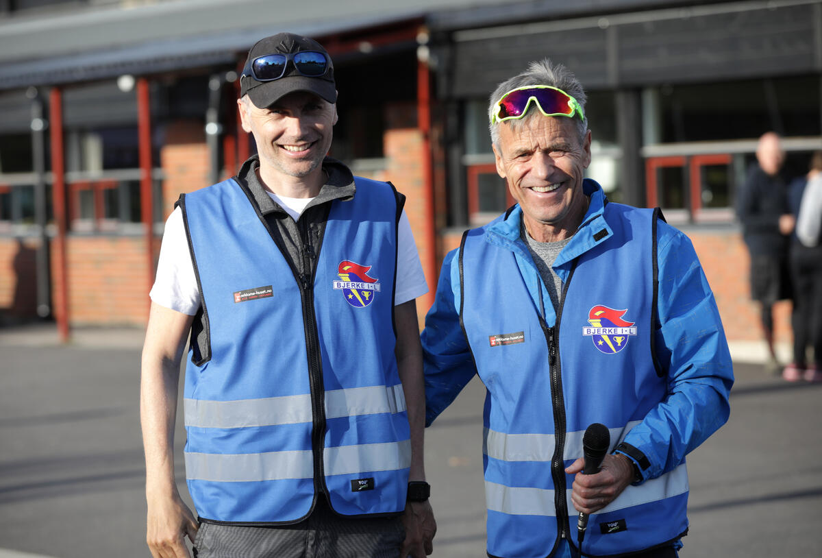 - Godt samarbeid - Alf Roger Holme fra Bjerke IL og Odd Blakkisrud - Primus motor for Langtrampen