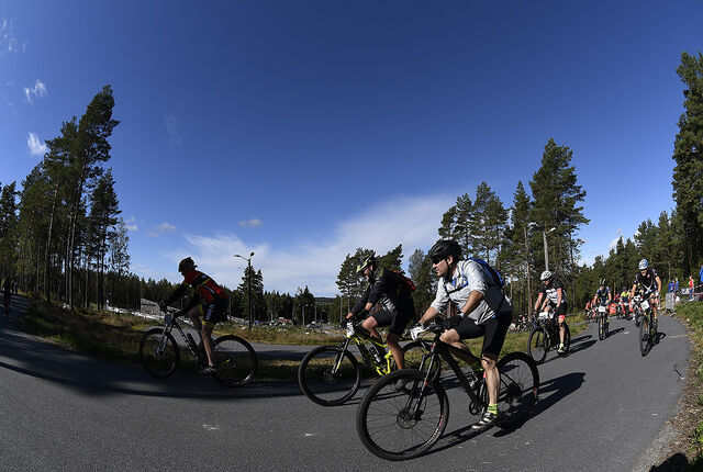 Trivselen var stor blant de som fikk delta på Grenserittet Light. (Alle foto: Bjørn Johannessen)