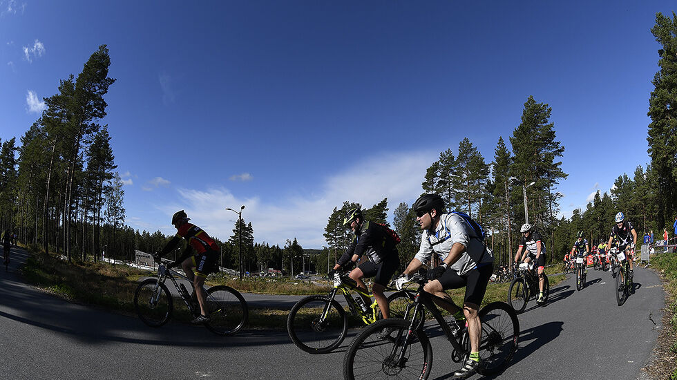 Trivselen var stor blant de som fikk delta på Grenserittet Light. (Alle foto: Bjørn Johannessen)