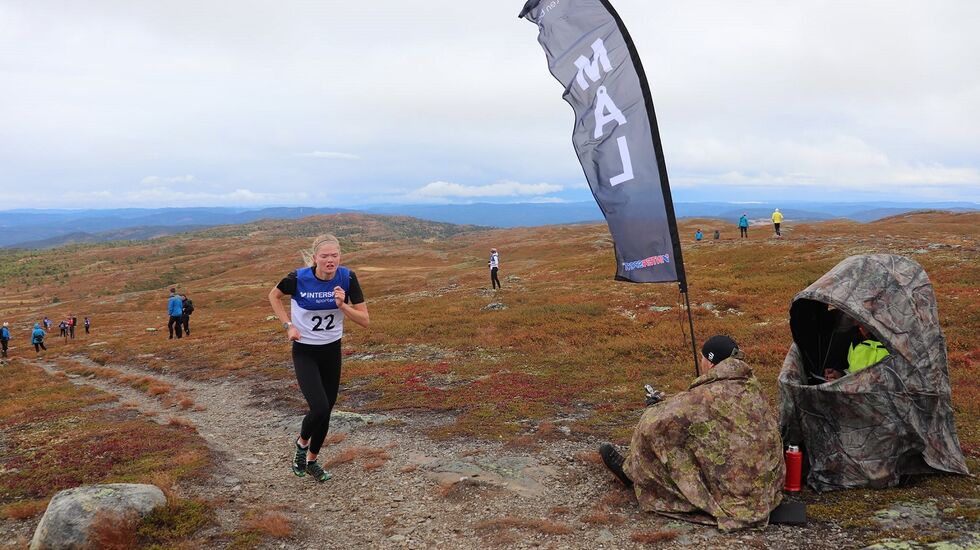 Mariann Roe på de siste meterne på Bjødalskampen. (Foto fra arrangørens facebookside)