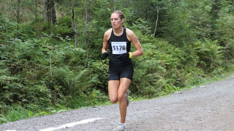 Karoline Næss løp fra alle andre i ABIK-karusellens 4. løp i Nittedal. (Foto: Tore Gløer Wiken)