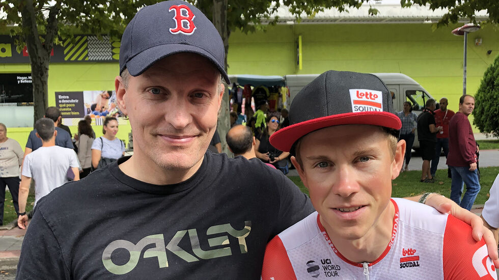 Carl Fredrik Hagen (til høyre) er har et unikt samarbeid med sin trener Erik Nordby. Her fra Spania rundt i fjor. (Foto: privat)