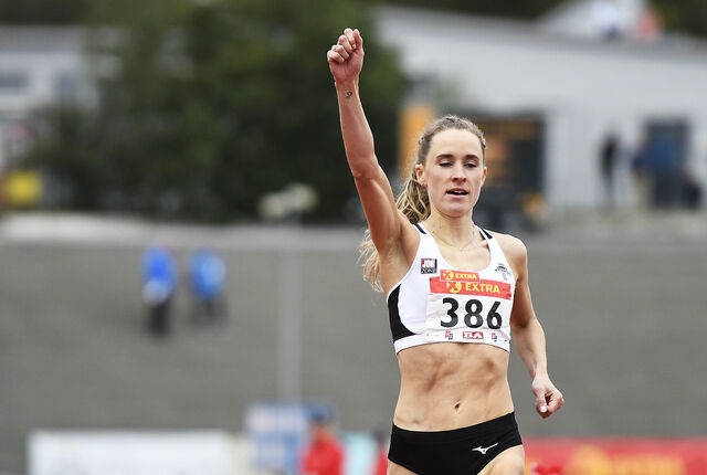 Hedda Hynne var storfavoritt og vant enkelt på 800 meter i NM. (Foto: Bjørn Johannessen)