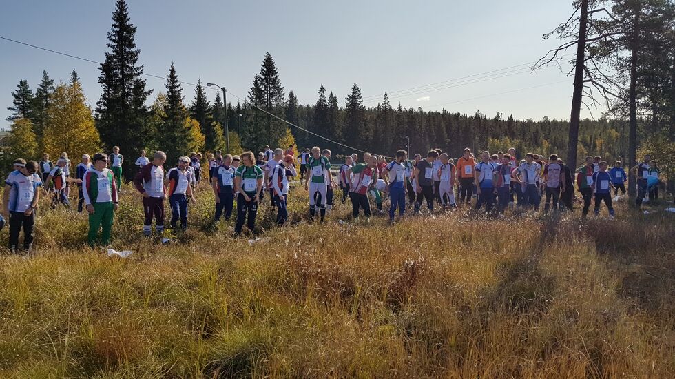 Rekordstore startfelt i Finn Skedsmos minneløp på Lygna lørdag . (Foto: Stein Arne Negård)