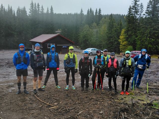 Startfeltet på 54 kilometeren klar for å løpe fra Mylla til Maridalen. (Foto: Janniche Bergh)