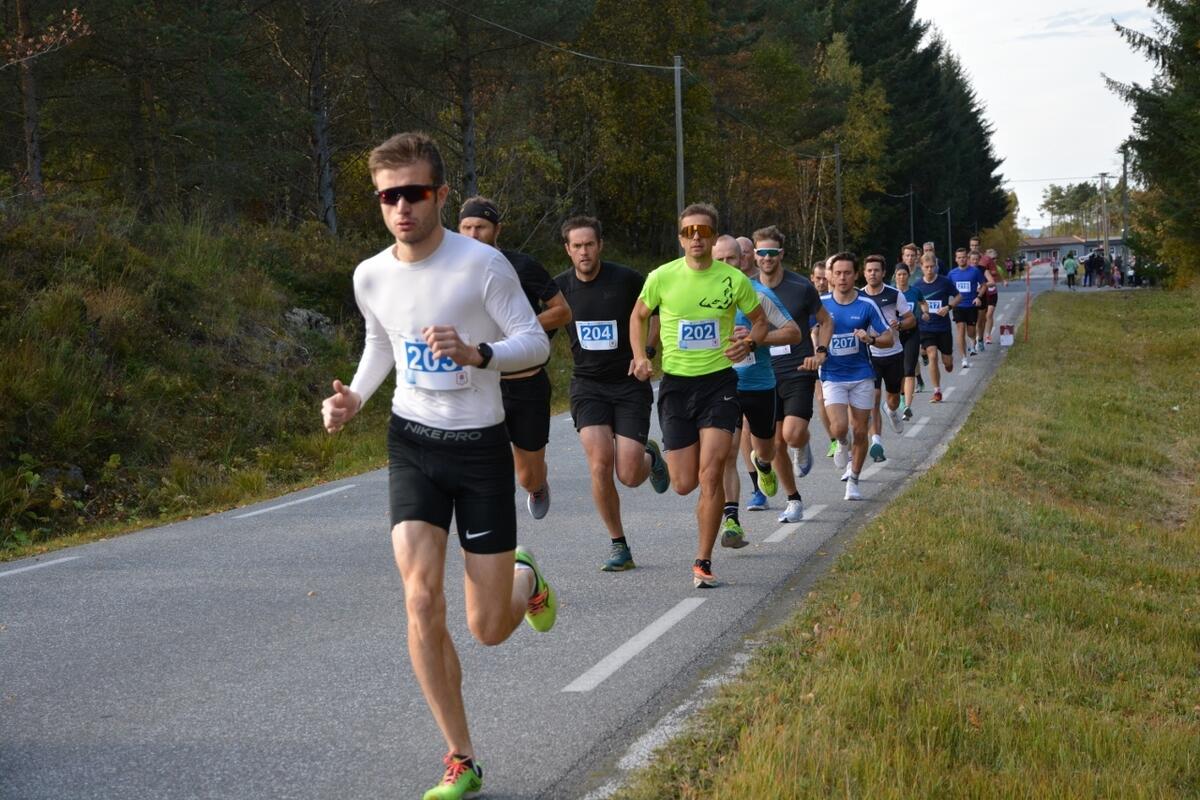 DSC_0043_Start_10km (1280x853)