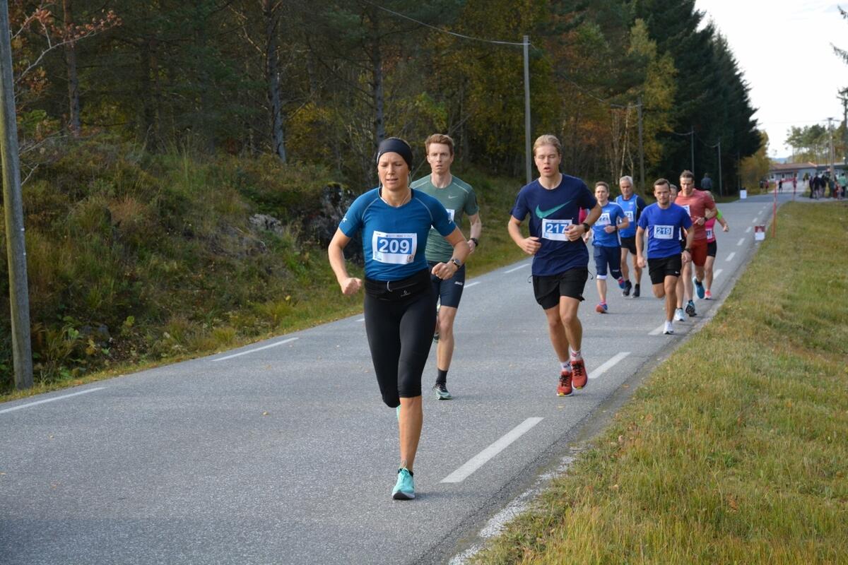 DSC_0051_Start_10km_2 (1280x853)