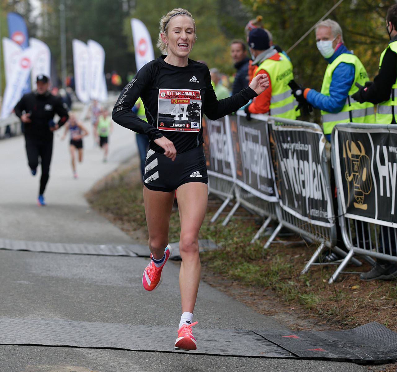 Record Run By Karoline Bjerkeli Grovdal 30 32 Zerei Kbrom Mezngi Slo Sandnes Gutta Kondis Newsy Today