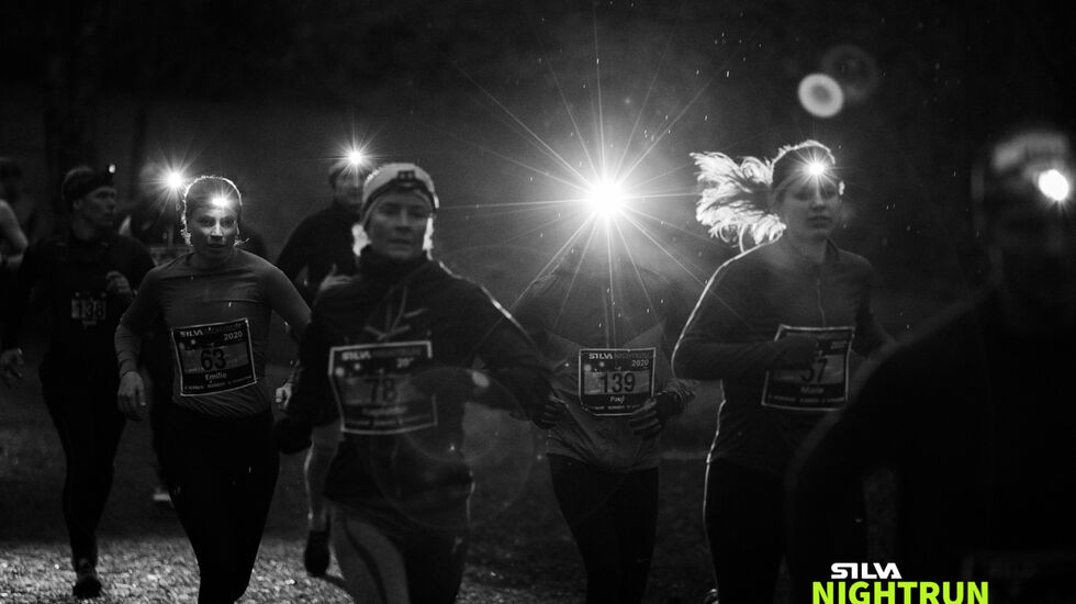 Silva Nightrun Oslo. Løypa var merket med reflekster som lyste godt opp når de ble truffet av lyset fra hodelyktene til deltakerne. (Foto: Sylvain Cavatz)