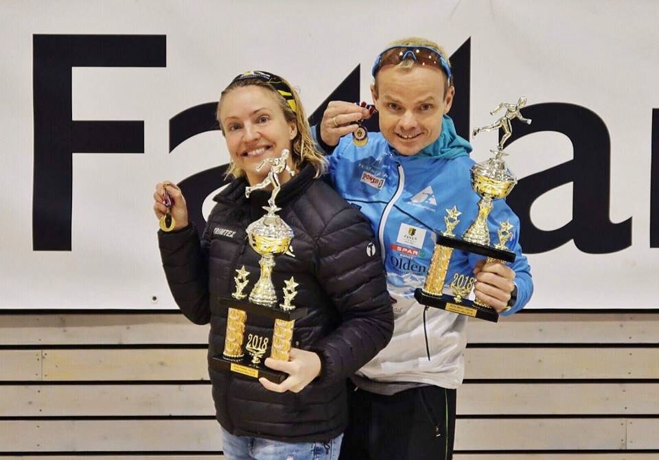 Forrige NM 100km ble arrangert på Undheim, med Therese Falk og Bjørn Tore Taranger som vinnere. Begge var klare til å forsvare gullet i årets NM. (Foto fra Tarangers facebookside)