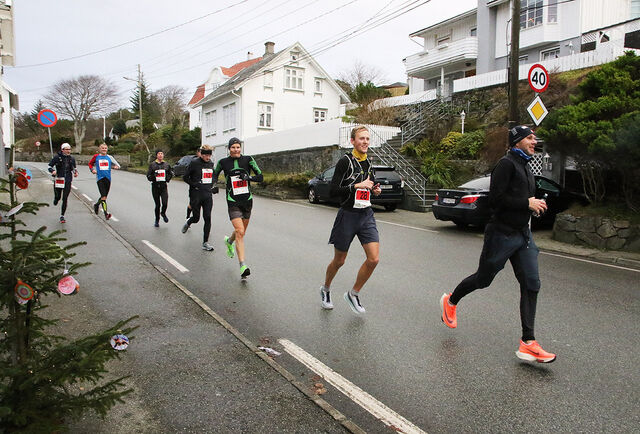 Somme sprang lett, mens minst ein hællandar måtte slite litt for tidleg. (Foto: Terje Gilberg)