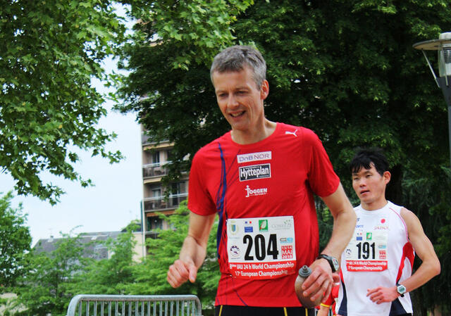 Verdensklasse: Jon Harald Berge la inn gåpartier helt fra start da han tilbakela 255,764 km og ble nummer sju i VM 24-timersløp i 2010. (Foto: Siri Dørum)