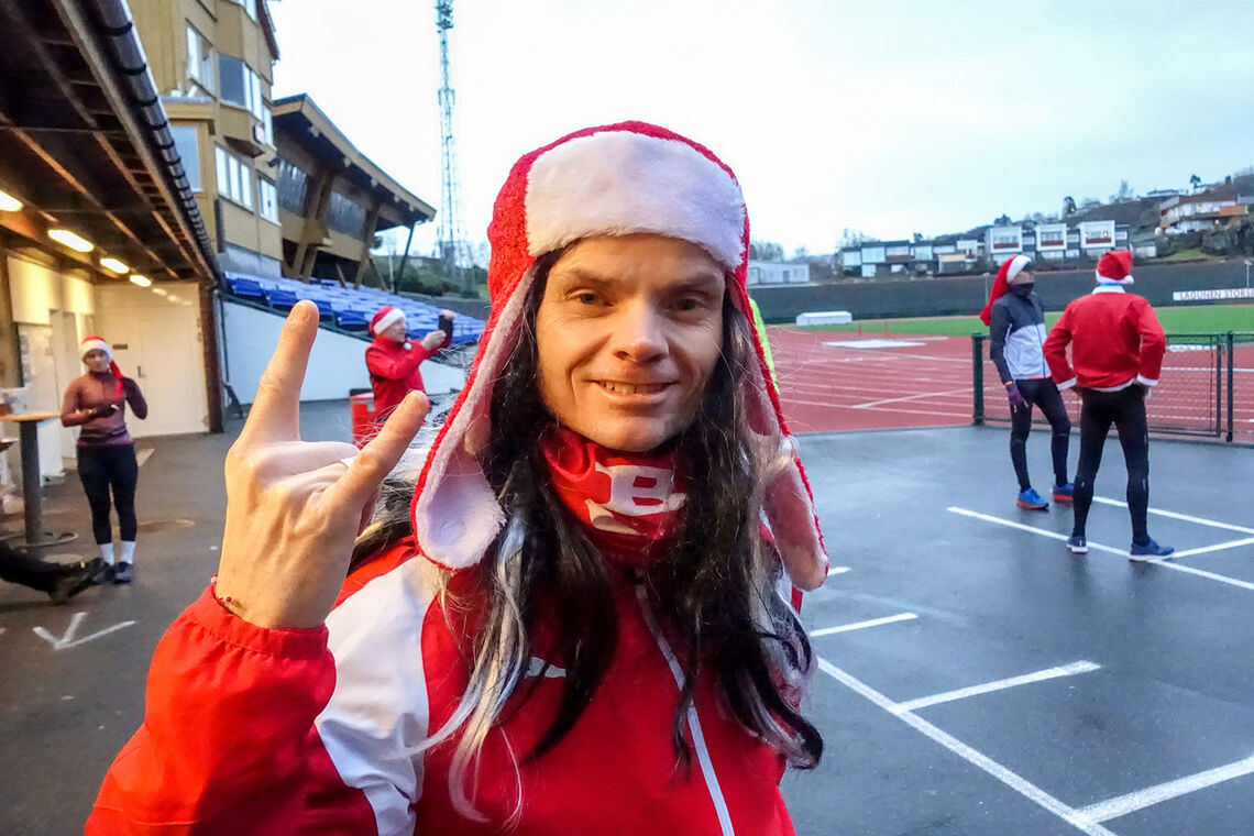 Ultraløper Bjørn Tore Kronen Taranger arrangerer hvert år sitt eget Romjulshalvmaraton ut fra Fana Stadion. (Foto: Arne Dag Myking)