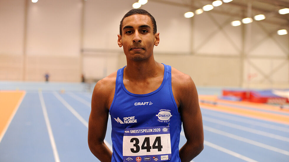 Jon Temesgen Sætre tok en klar seier på 3000 meter i Nyttårsstevnet til Gneist i Bergen. (Alle foto: Arne Dag Myking)