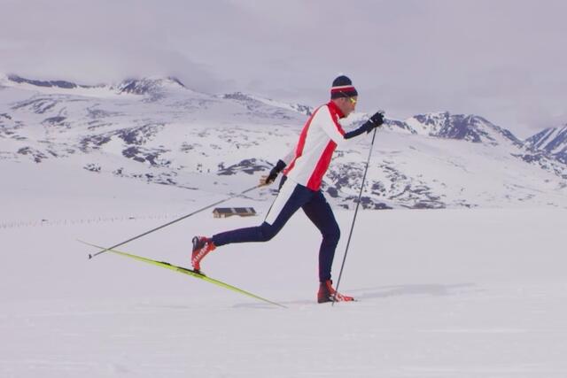 Diagonalgang er enkelt, men likevel vanskelig å utføre perfekt. (Foto: SkiMentor)