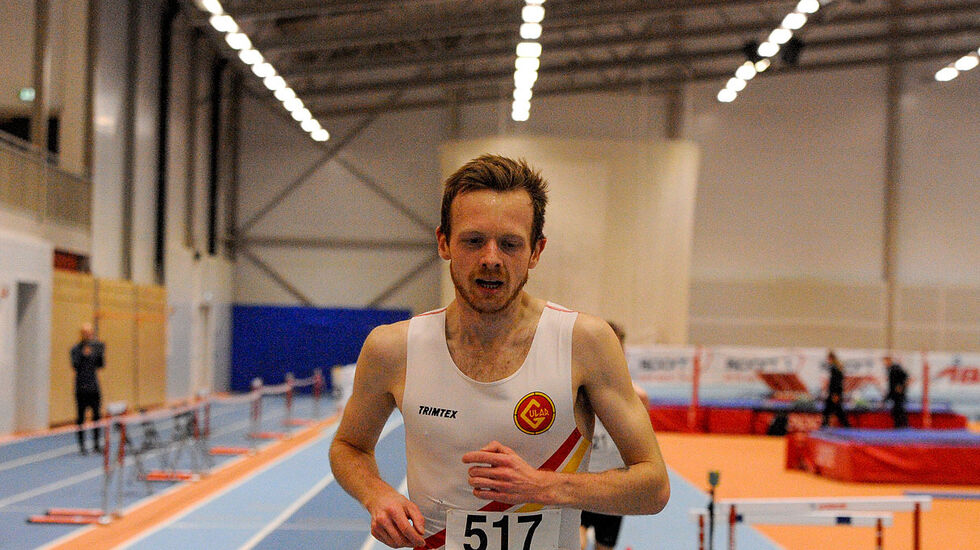 Ny innendørspers på Bjørnar Sandnes Lillefosse på 3000 meter i en konkurransefattig periode. (Alle foto: Arne Dag Myking)