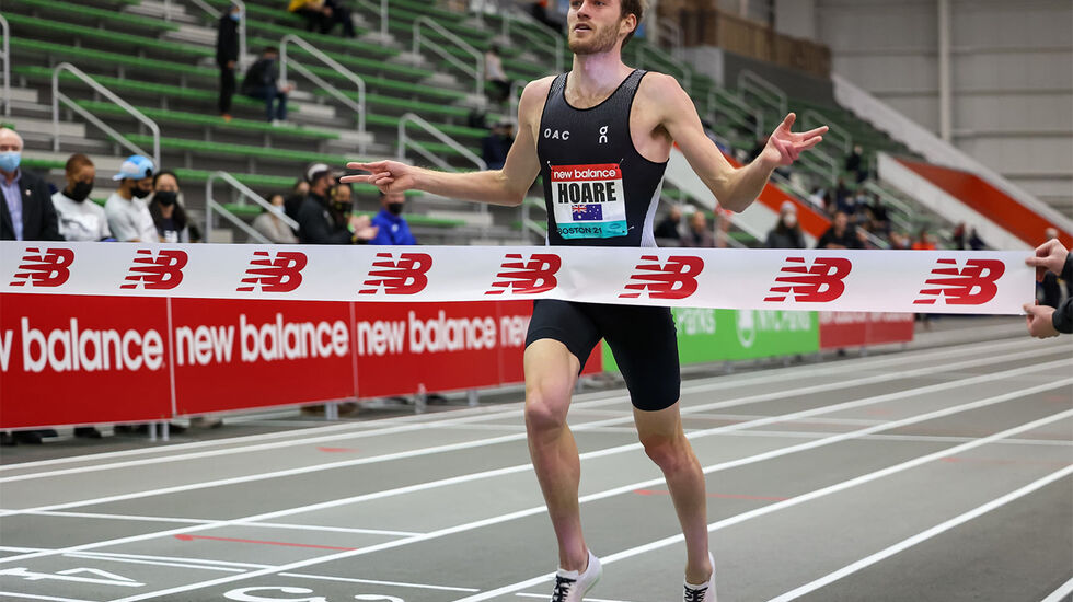Australske Oliver Hoare utklassa sterke konkurrenter da han løp 1500 m på 3.32,25 i New Balance Indoor Grand Prix 13. februar. (Foto: New Balance Indoor Grand Prix / Kevin Morris) 