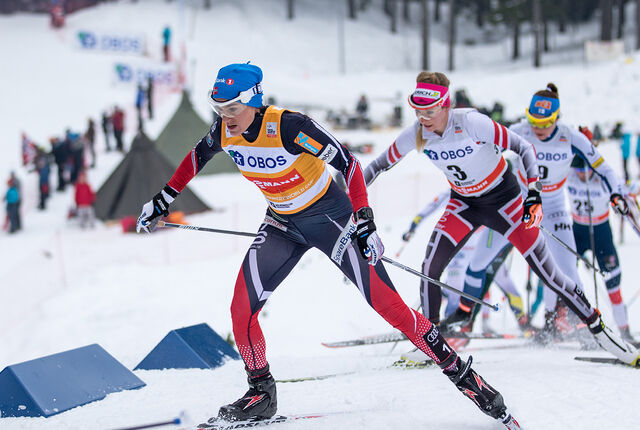 Heidi Weng viste god vårform da hun vant den virtuelle utgaven av Skeikampenrennet. Det gikk i klassisk stil. Her ser vi henne i friskt skøytedriv under tremila i Holmenkollen i 2018. (Foto: Sylvain Cavatz)