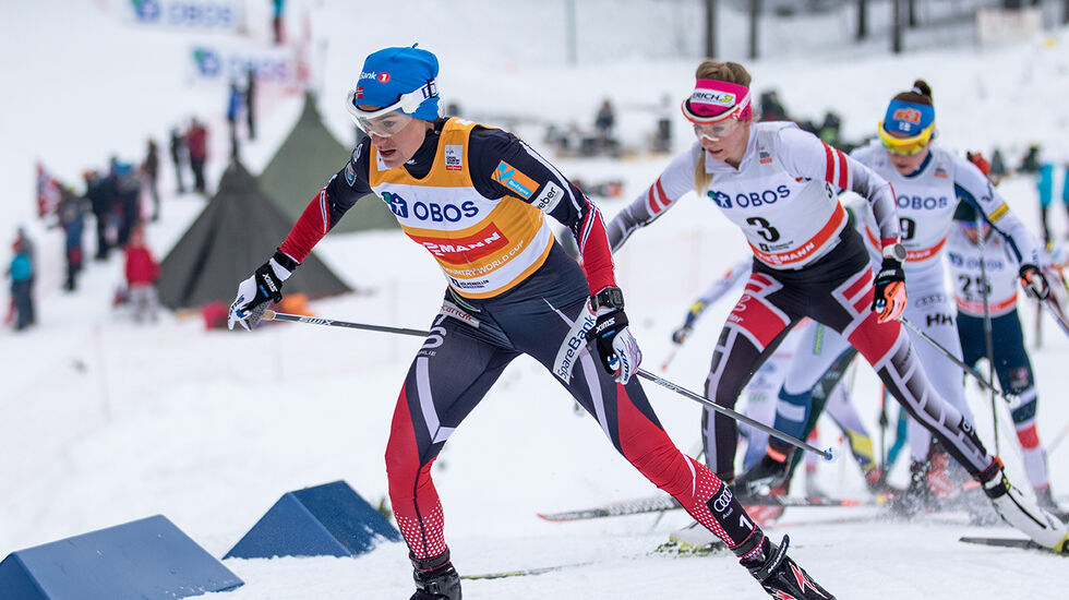 Heidi Weng viste god vårform da hun vant den virtuelle utgaven av Skeikampenrennet. Det gikk i klassisk stil. Her ser vi henne i friskt skøytedriv under tremila i Holmenkollen i 2018. (Foto: Sylvain Cavatz)  