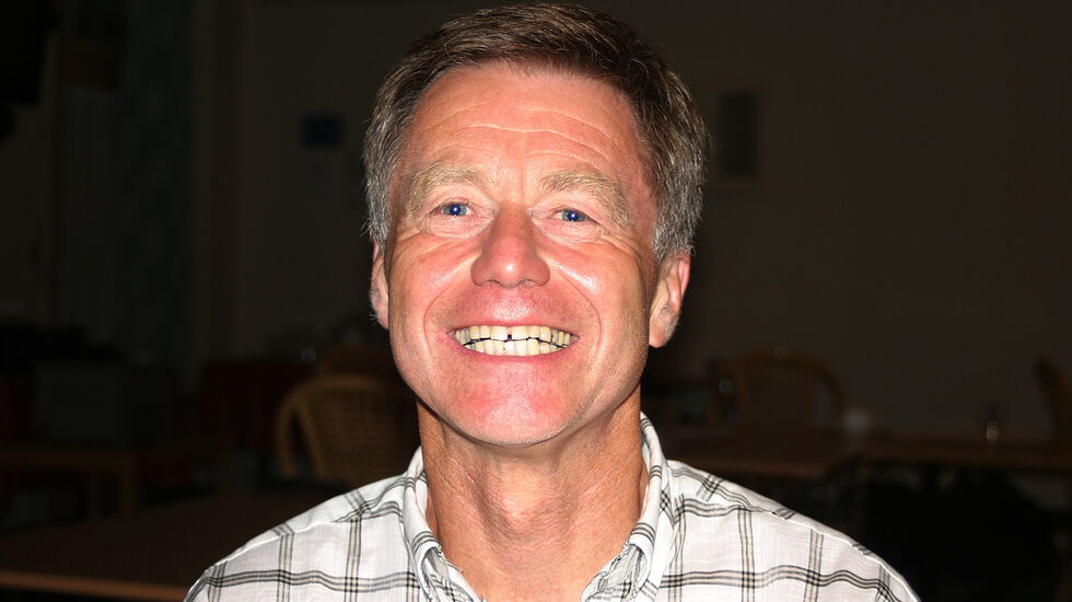 Bent Natvig, maratonløperen, matematikeren og fredsaktivisten, er død. (Arkivbilde fra 2004 - foto Runar Gilberg)