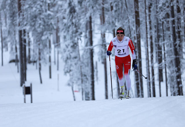 Gulløpet: På 15 kilometeren i junior-VM i Vuokatti dro Margrethe Bergane fra konkurrentene allerede tidlig i rennet. Seiersmarginen ble på 24 sekunder. (Foto: The Daily Skier)