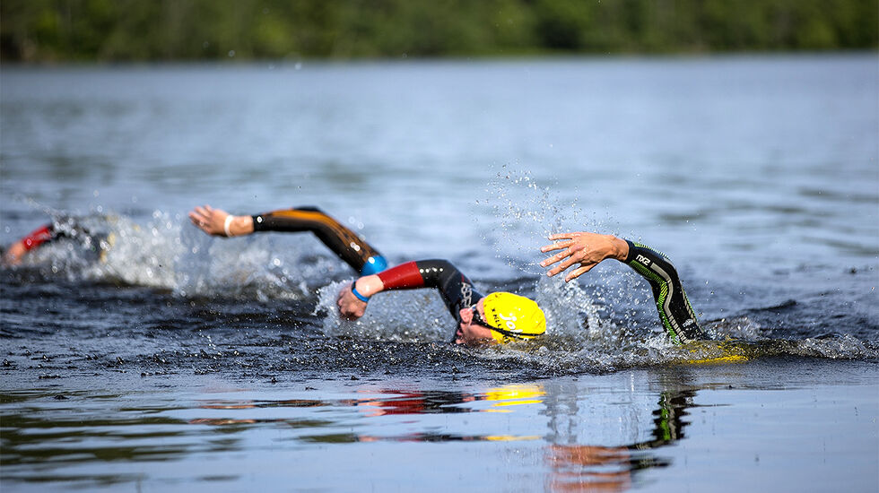 Hvordan holde motivasjonen oppe når både varmen og konkurransemålene virker fjerne? (Foto: Sylvain Cavatz)