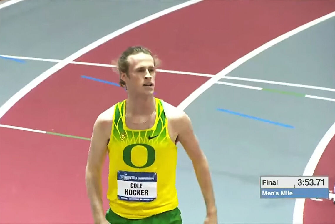 Cole Hocker tok gull på både 1 mile og på 3000 m i det amerikanske studentmesterskapet innendørs. (Foto: skjermdump fra NCAAs streaming)